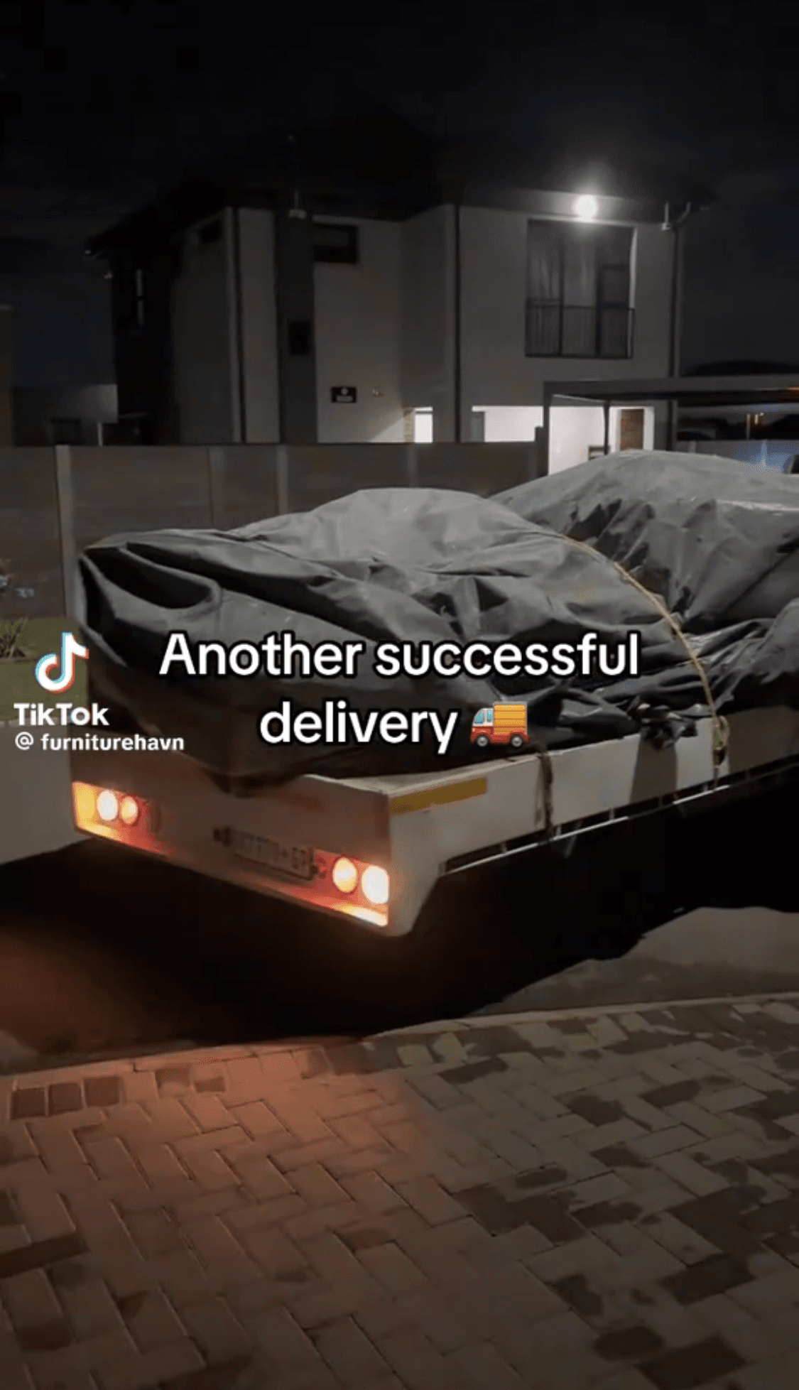 Couch & Coffee Table Delivery – Cape Town